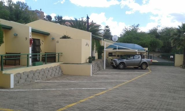 Hotel Pension Onganga Windhoek Exterior photo